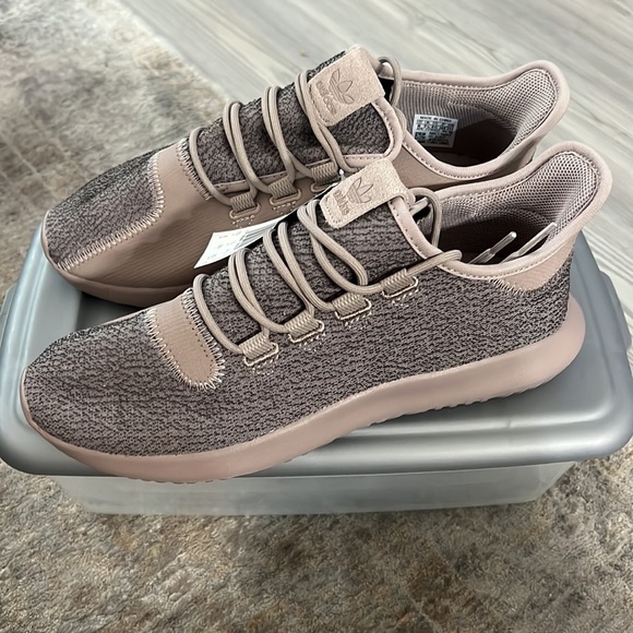 Mens adidas tubular shadow 2018. New with tags. - Picture 3 of 9